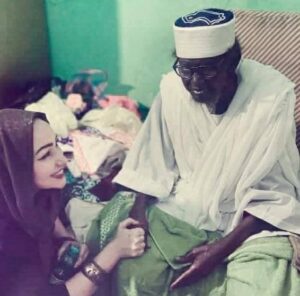 جوجو من محبي الطرق الصوفيه والعركيه